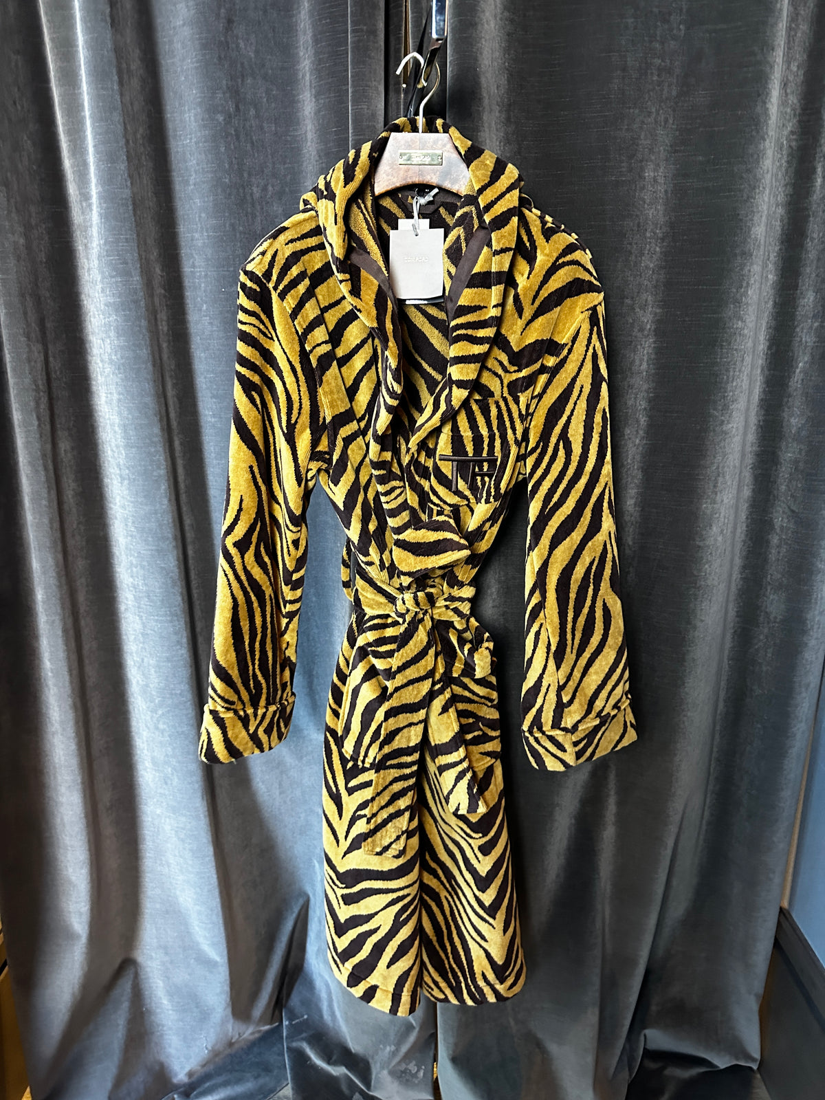 TOM FORD ZEBRA PRINT TOWELLING ROBE $745 (SALE)