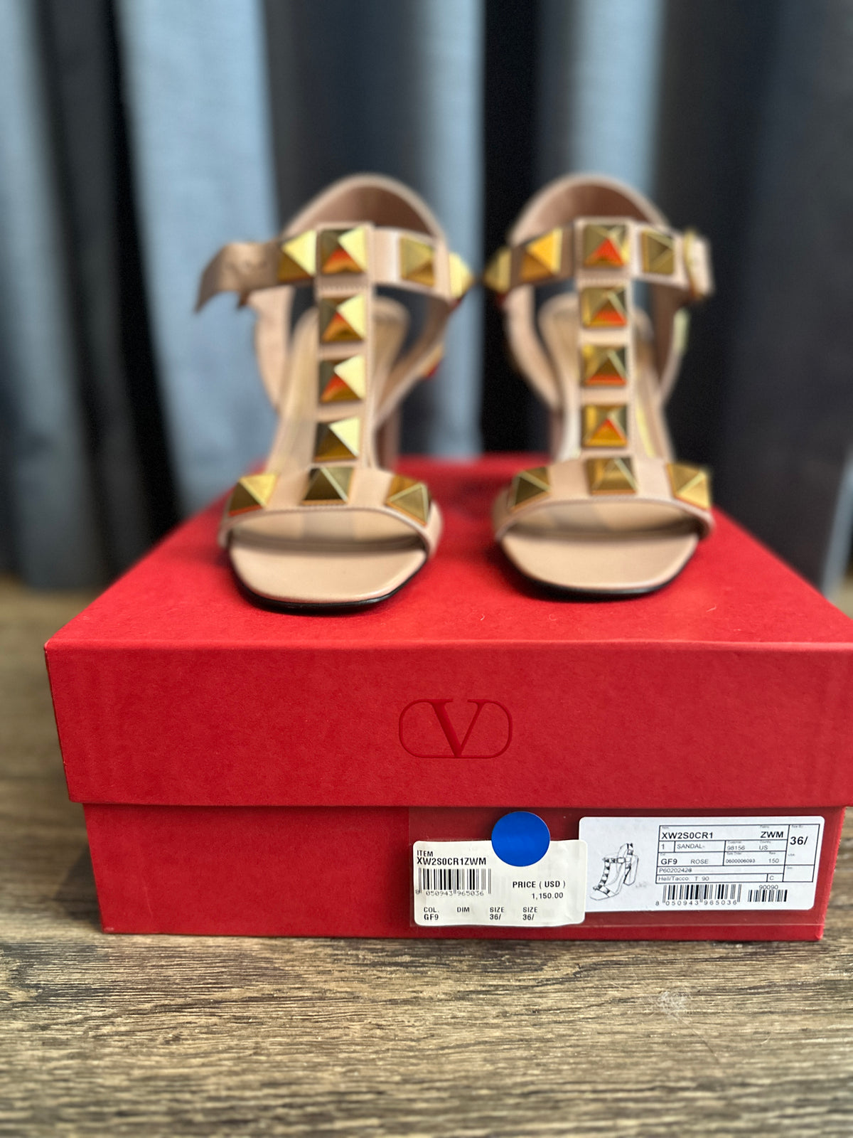 Valentino Sandal
